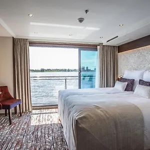 https://regis-hotelschiff-4-altstadt-dusseldorf.dortmundhotels.net